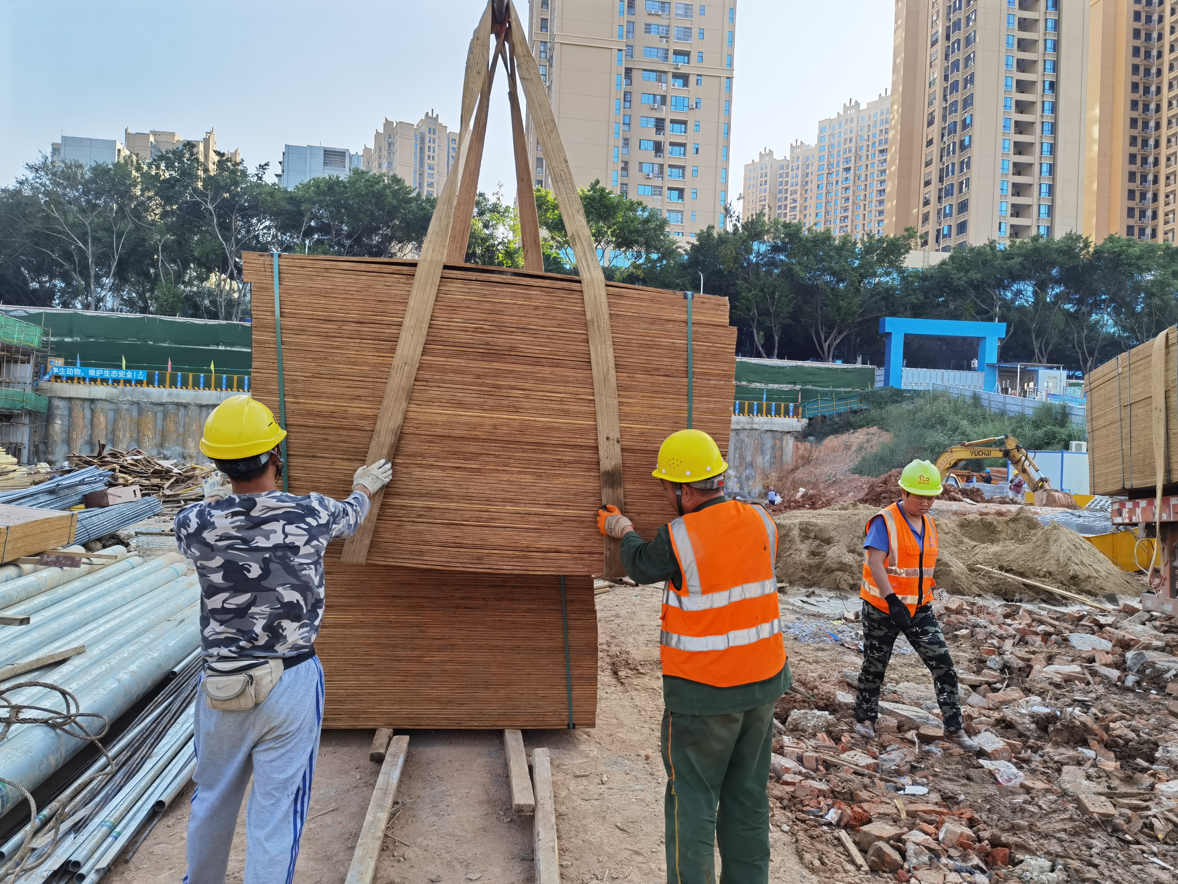 山河建設(shè)集團(tuán)有限公司南寧項目再次采購金生水建筑模板和木方